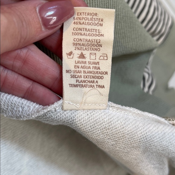 Hem & Thread Color Block Oversized Comfy Sweatshirt - Picture 4 of 6